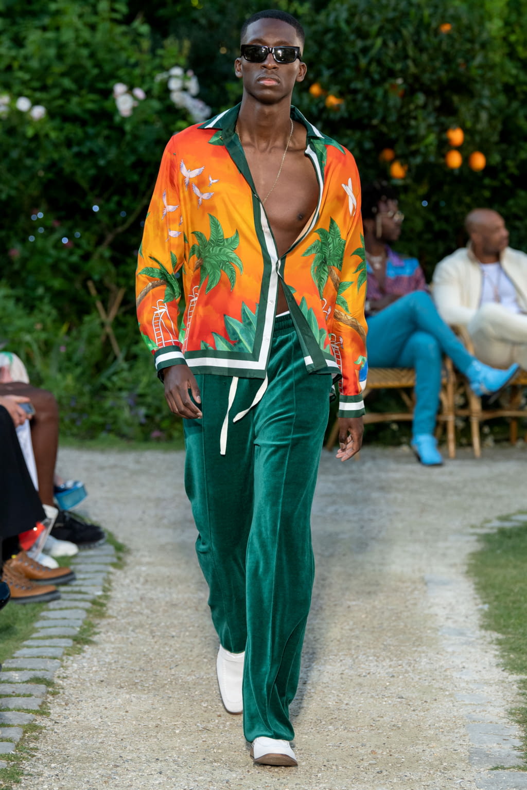 Fashion Week Paris Spring/Summer 2020 look 29 from the Casablanca collection 男装