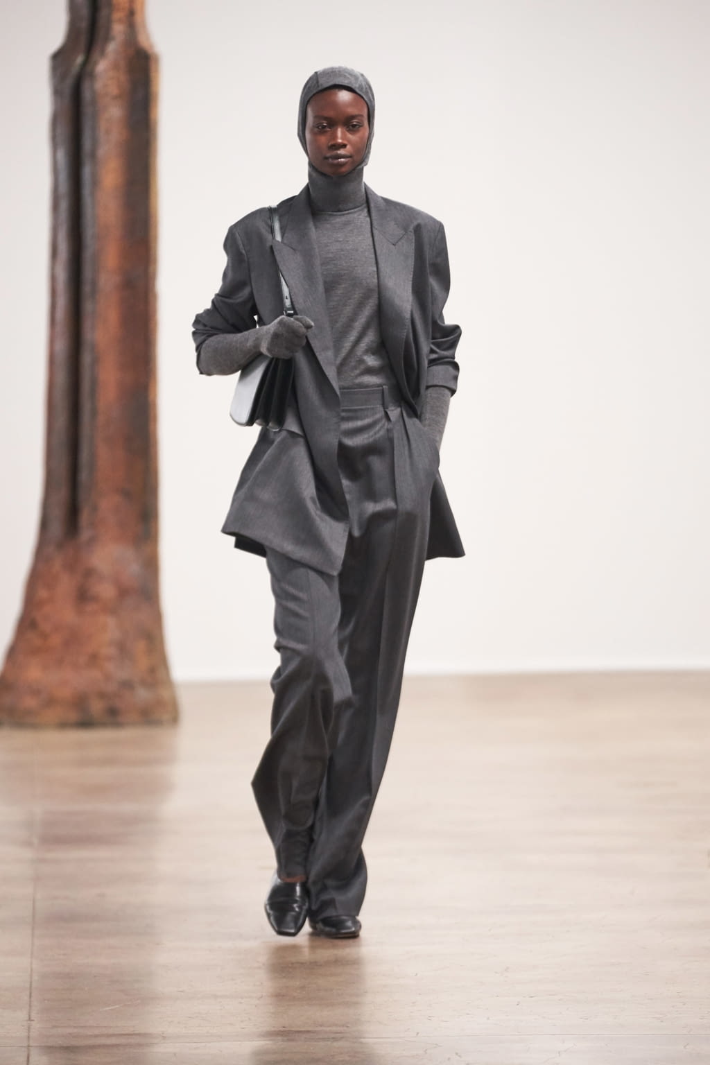 Fashion Week New York Fall/Winter 2020 look 12 from the The Row collection 女装