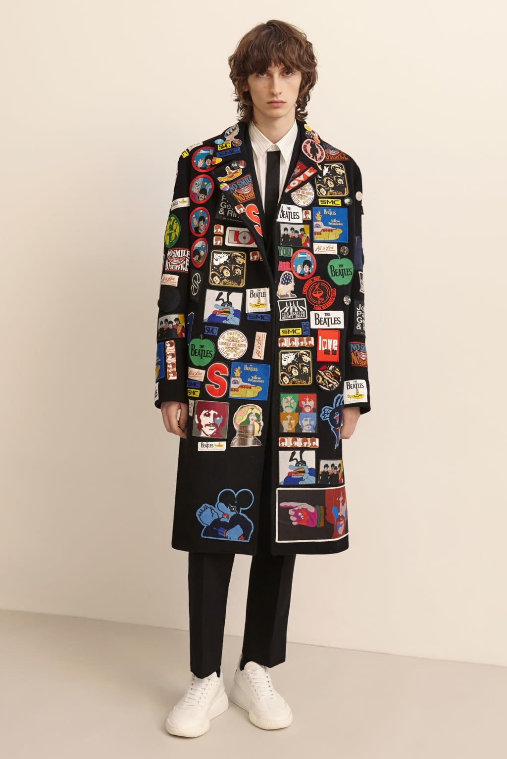 Fashion Week Paris Fall/Winter 2019 look 15 from the Stella McCartney collection menswear