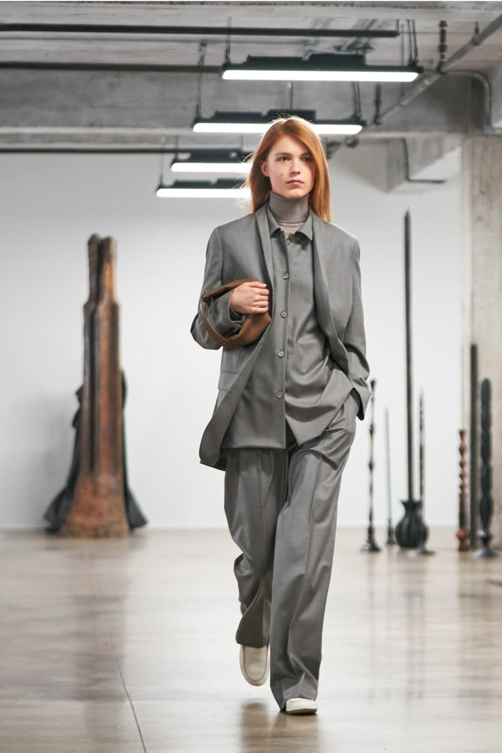 Fashion Week New York Fall/Winter 2020 look 22 from the The Row collection womenswear