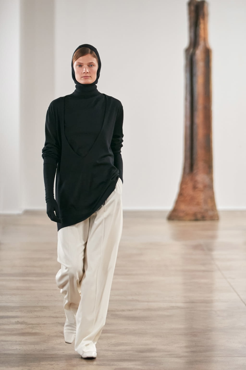 Fashion Week New York Fall/Winter 2020 look 31 from the The Row collection 女装