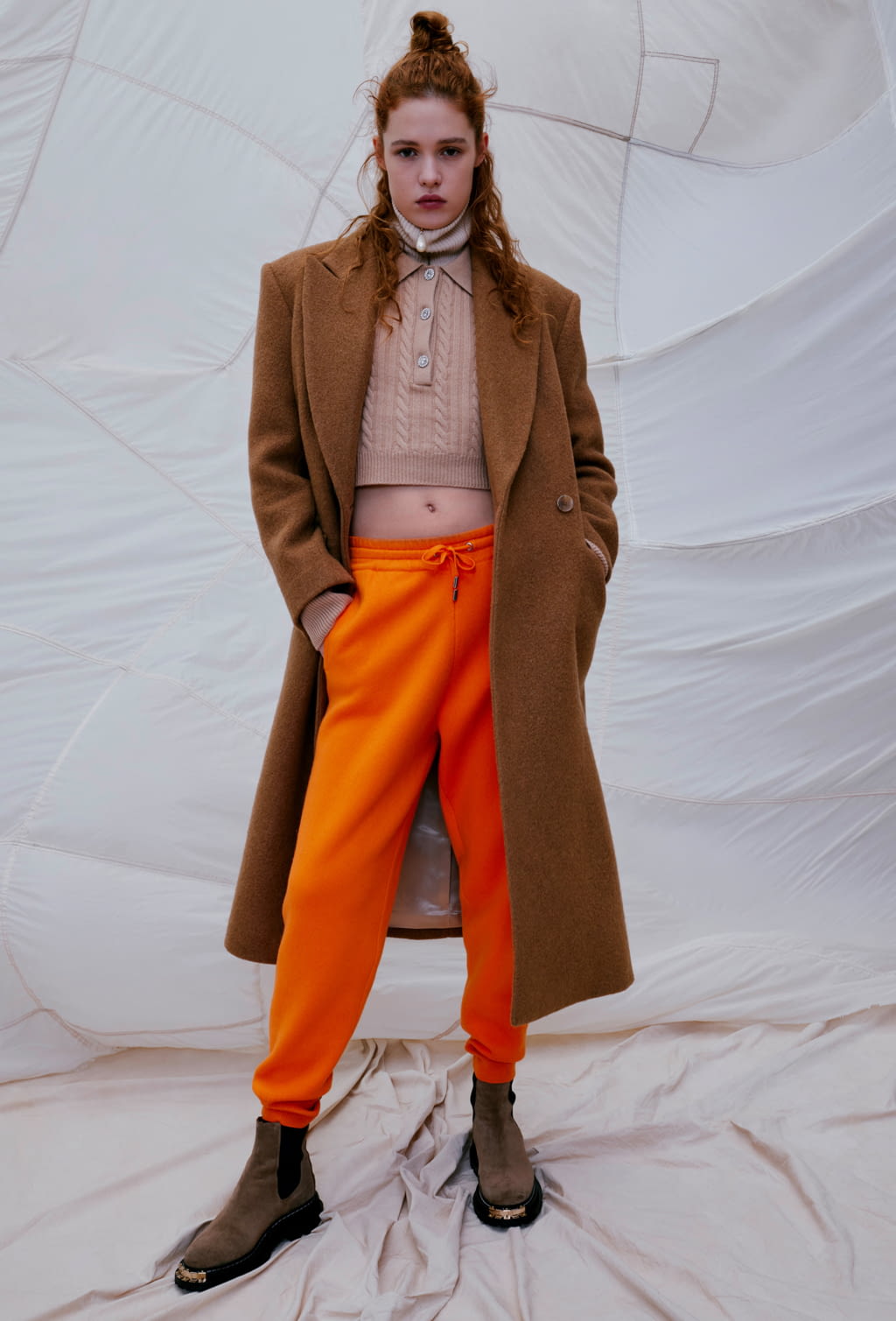 Fashion Week Paris Fall/Winter 2022 look 1 de la collection Sandro womenswear