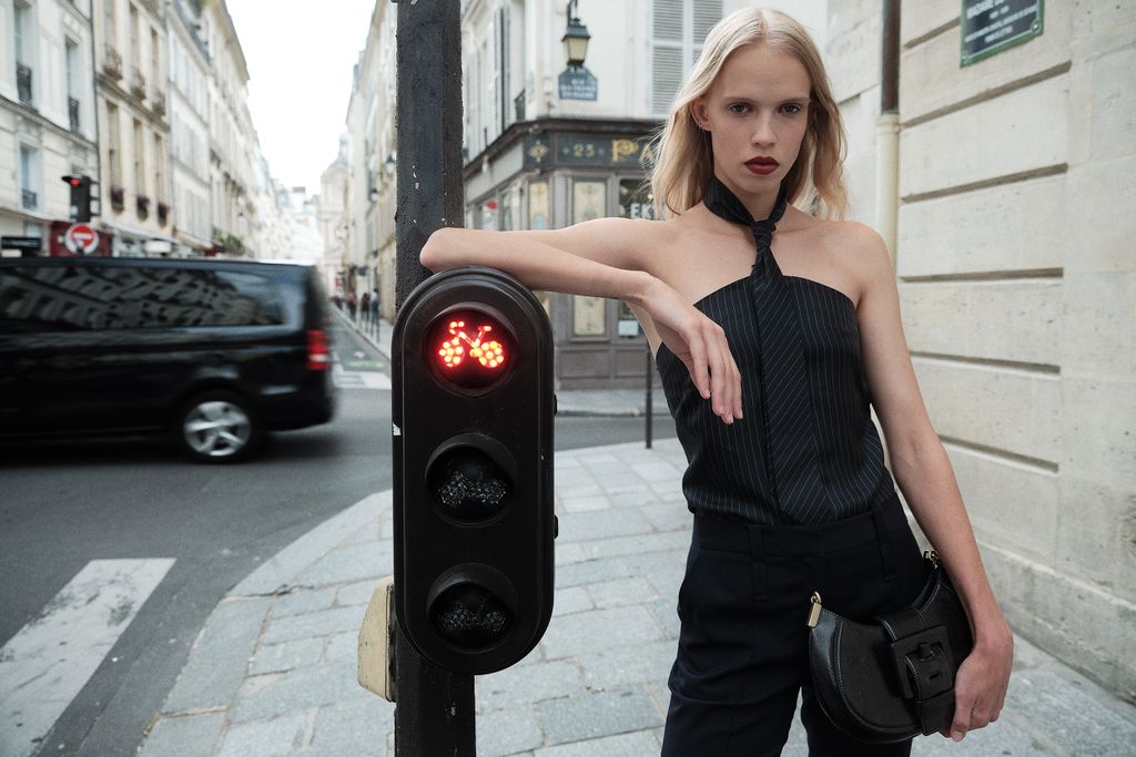 Fashion Week Paris Spring/Summer 2025 look 2 from the Barbara Bui collection womenswear