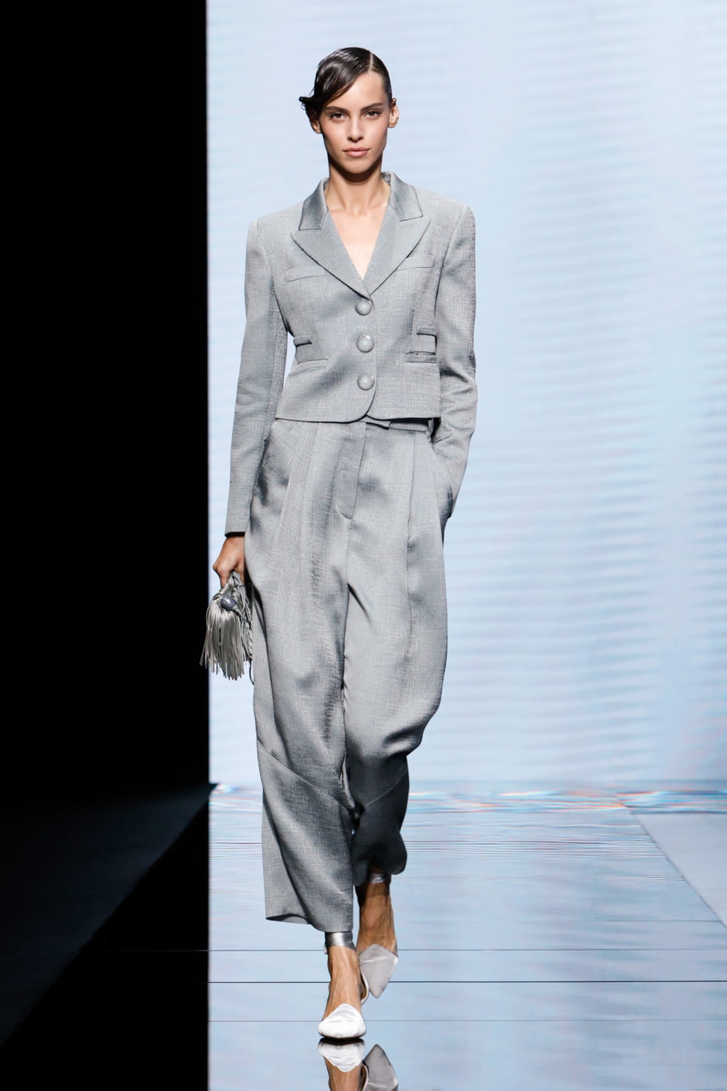 Fashion Week Milan Spring/Summer 2021 look 2 from the Giorgio Armani collection womenswear