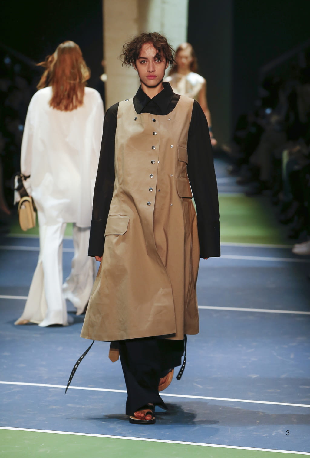 Fashion Week Paris Fall/Winter 2016 look 3 from the Celine collection womenswear