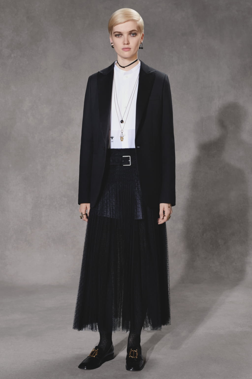 Fashion Week Paris Pre-Fall 2018 look 3 from the Christian Dior collection womenswear