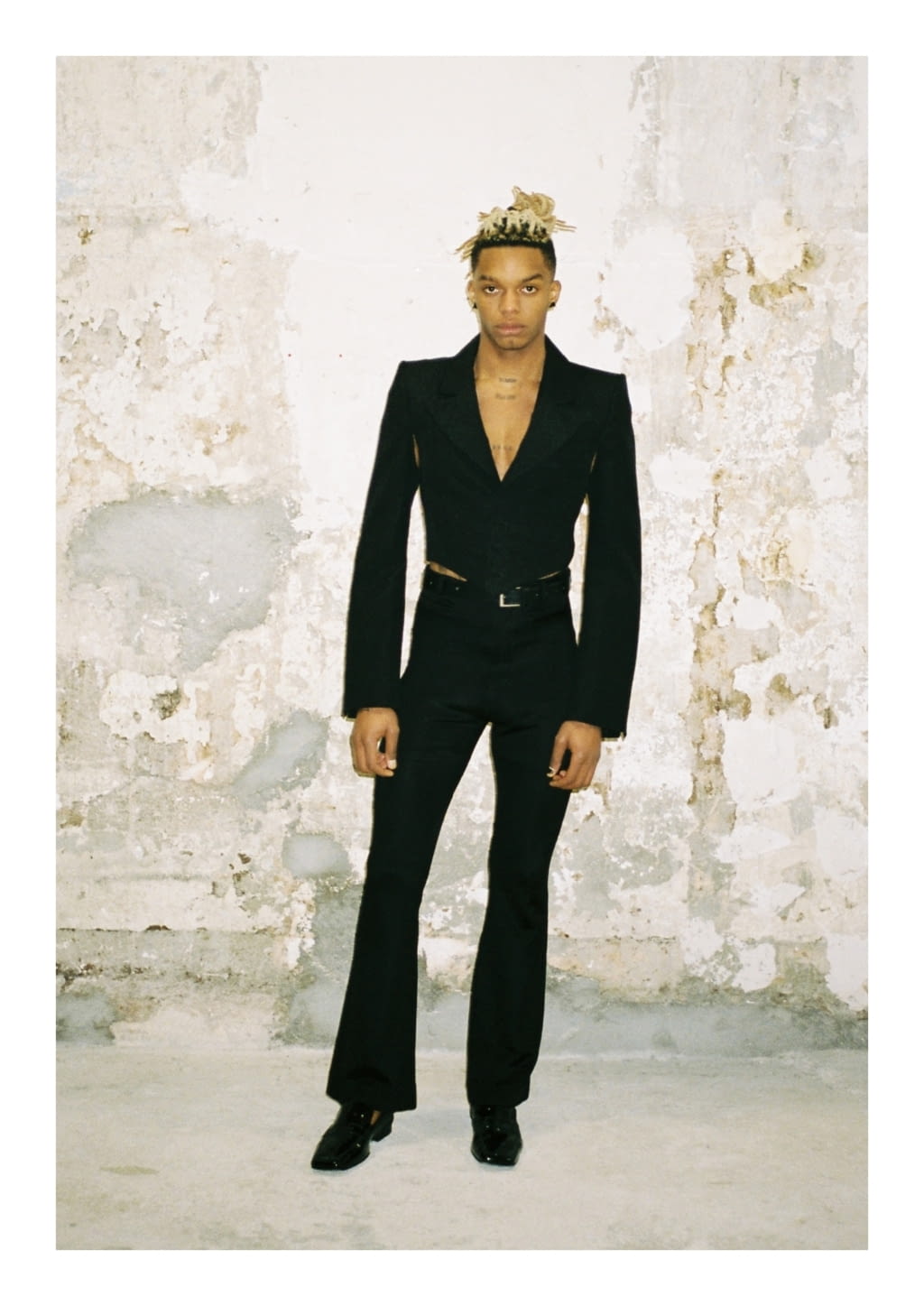 Fashion Week Paris Fall/Winter 2022 look 3 from the ARTURO OBEGERO collection menswear