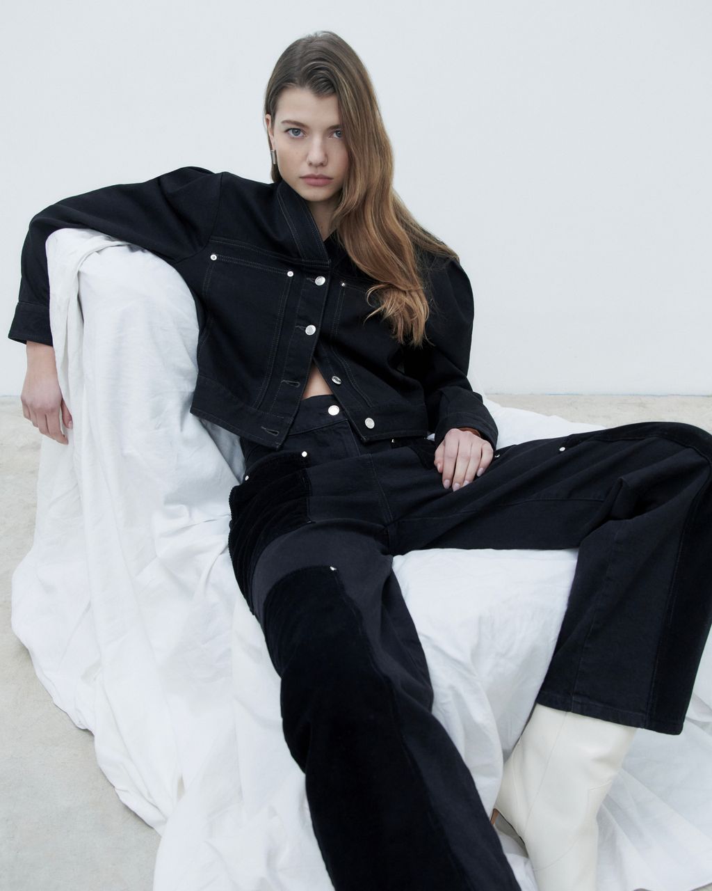 Fashion Week Paris Fall/Winter 2024 look 26 de la collection Iro womenswear