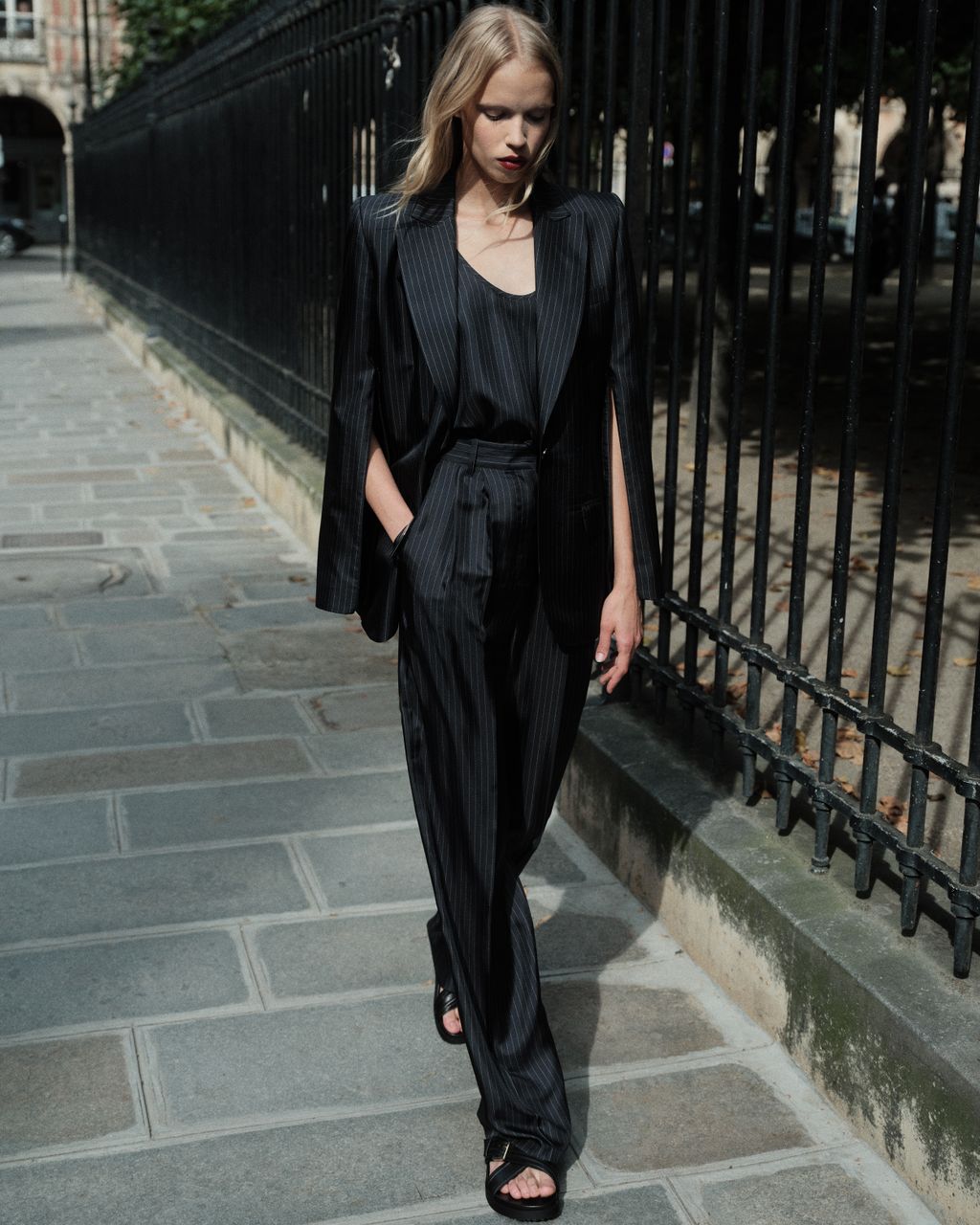 Fashion Week Paris Spring/Summer 2025 look 5 from the Barbara Bui collection womenswear