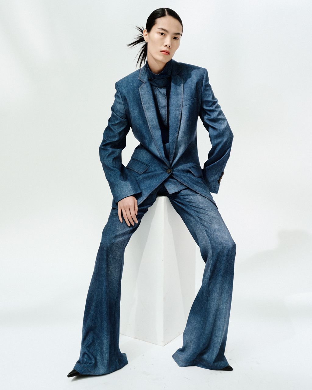 Fashion Week Paris Spring/Summer 2025 look 6 from the Barbara Bui collection womenswear