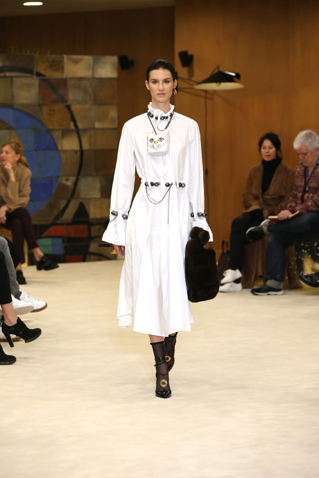 Fashion Week Paris Fall/Winter 2016 look 6 from the Loewe collection womenswear