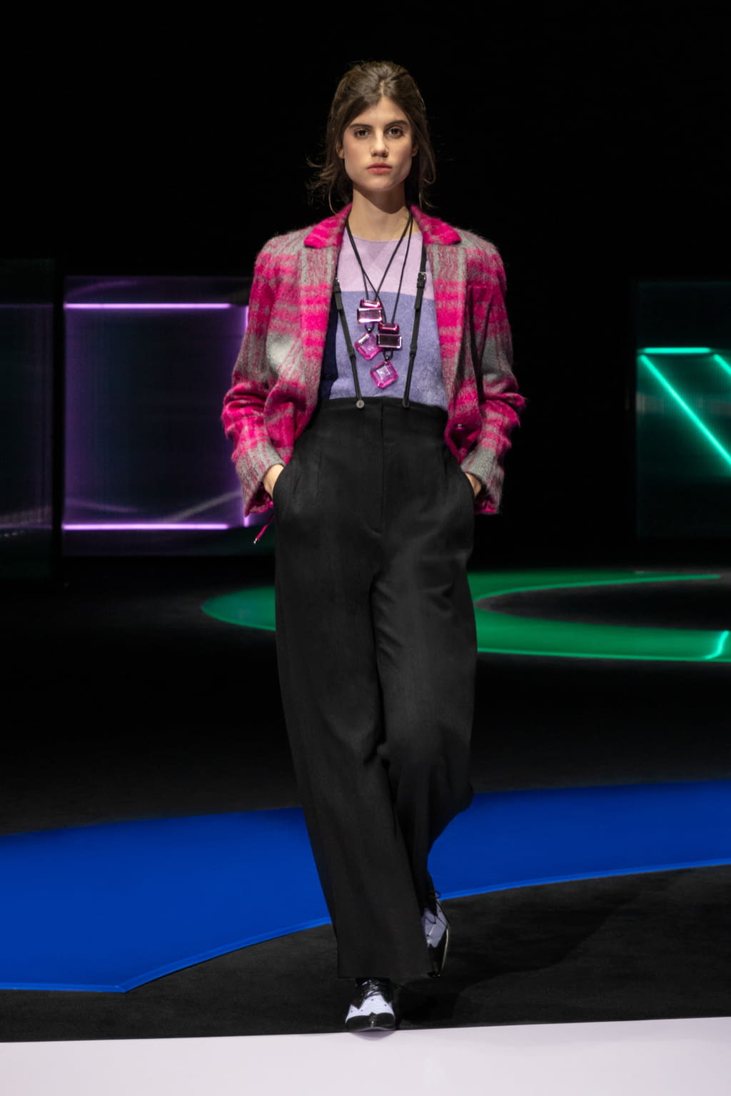 Fashion Week Milan Fall/Winter 2021 look 7 from the Emporio Armani collection 女装