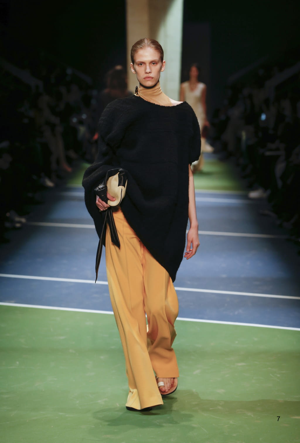 Fashion Week Paris Fall/Winter 2016 look 7 from the Celine collection womenswear