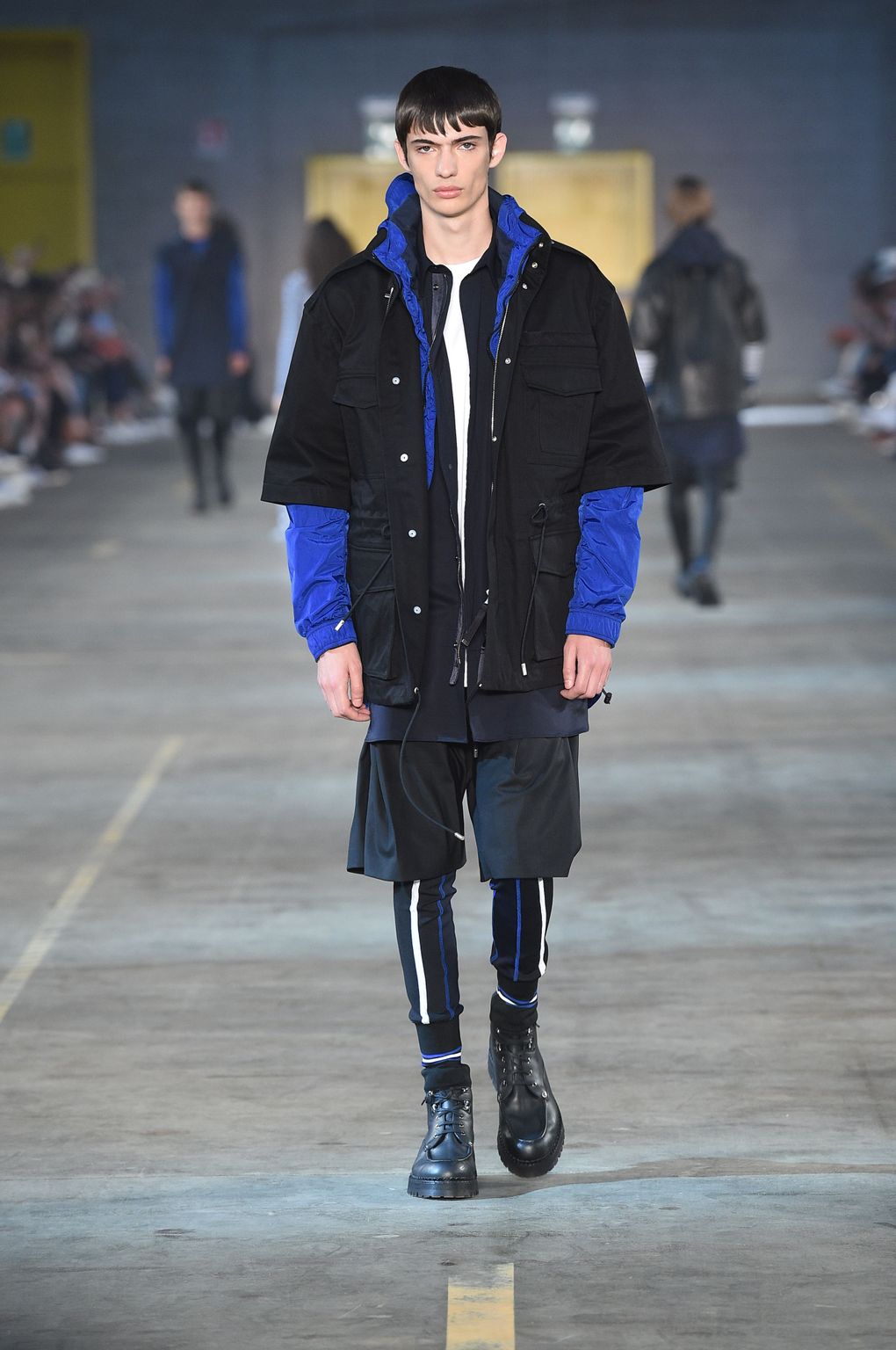 Fashion Week Milan Spring/Summer 2018 look 7 from the Diesel Black Gold collection 男装