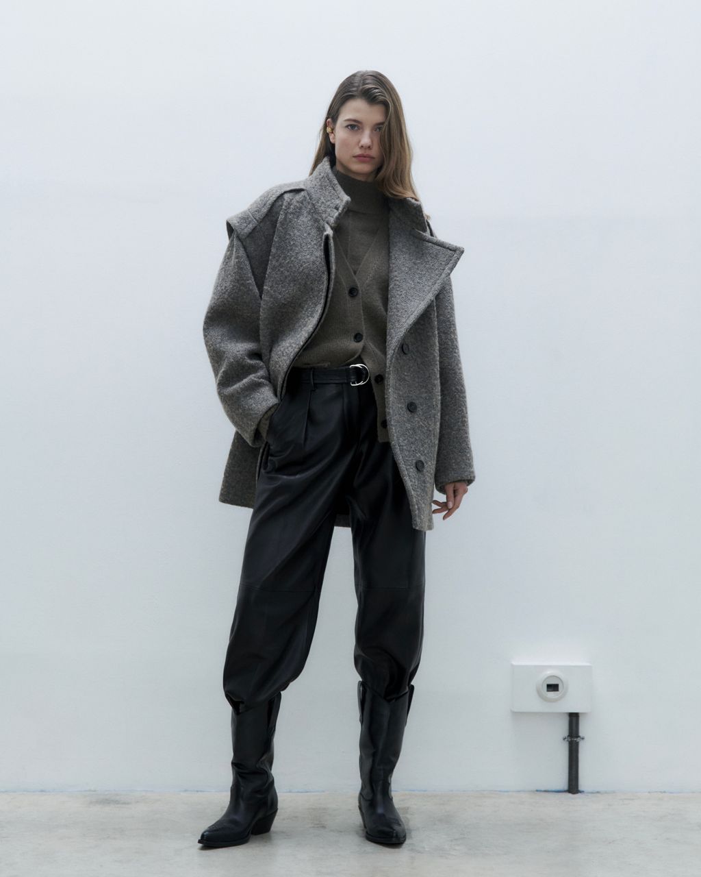 Fashion Week Paris Fall/Winter 2024 look 29 de la collection Iro womenswear