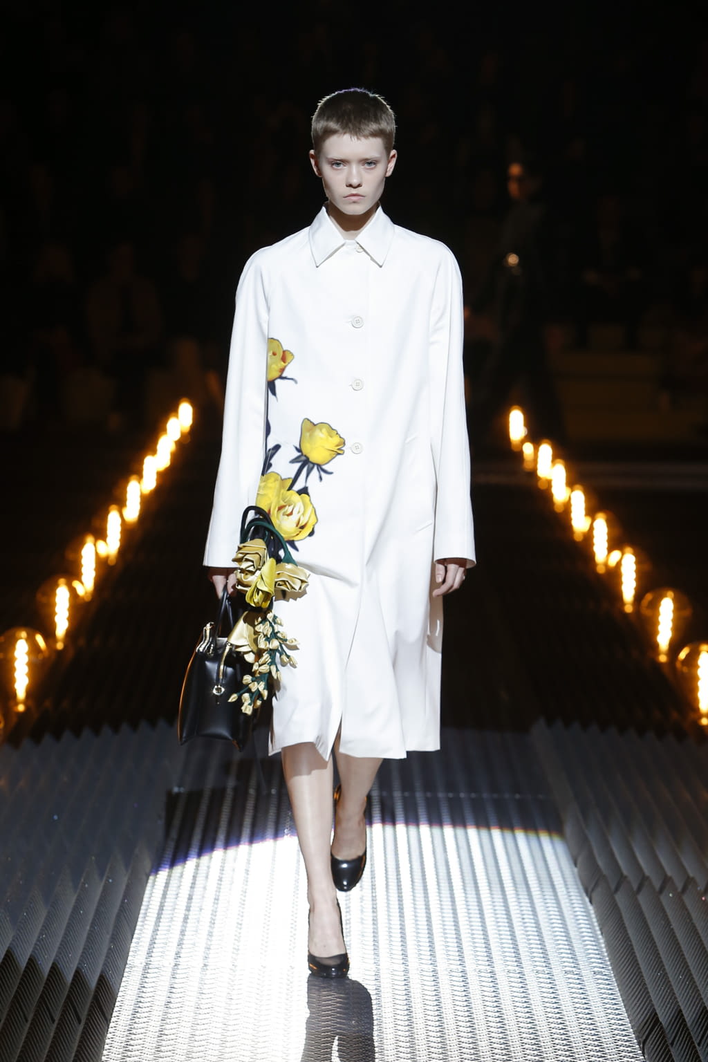 Fashion Week Milan Fall/Winter 2019 look 8 de la collection Prada womenswear