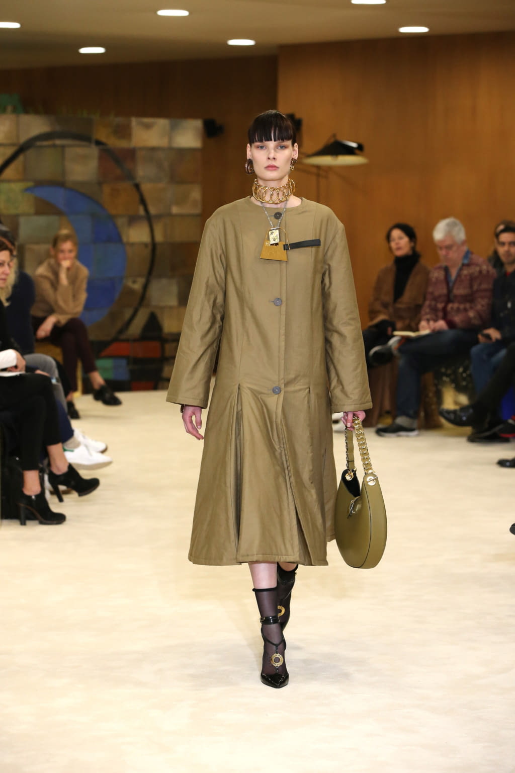 Fashion Week Paris Fall/Winter 2016 look 9 from the Loewe collection 女装