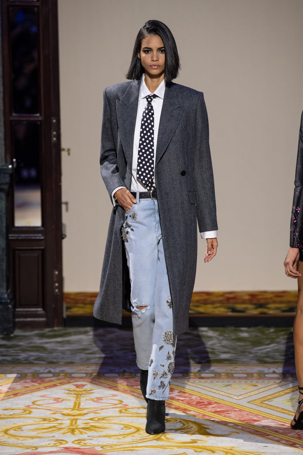 Fashion Week Paris Fall/Winter 2020 look 10 from the Redemption collection 女装
