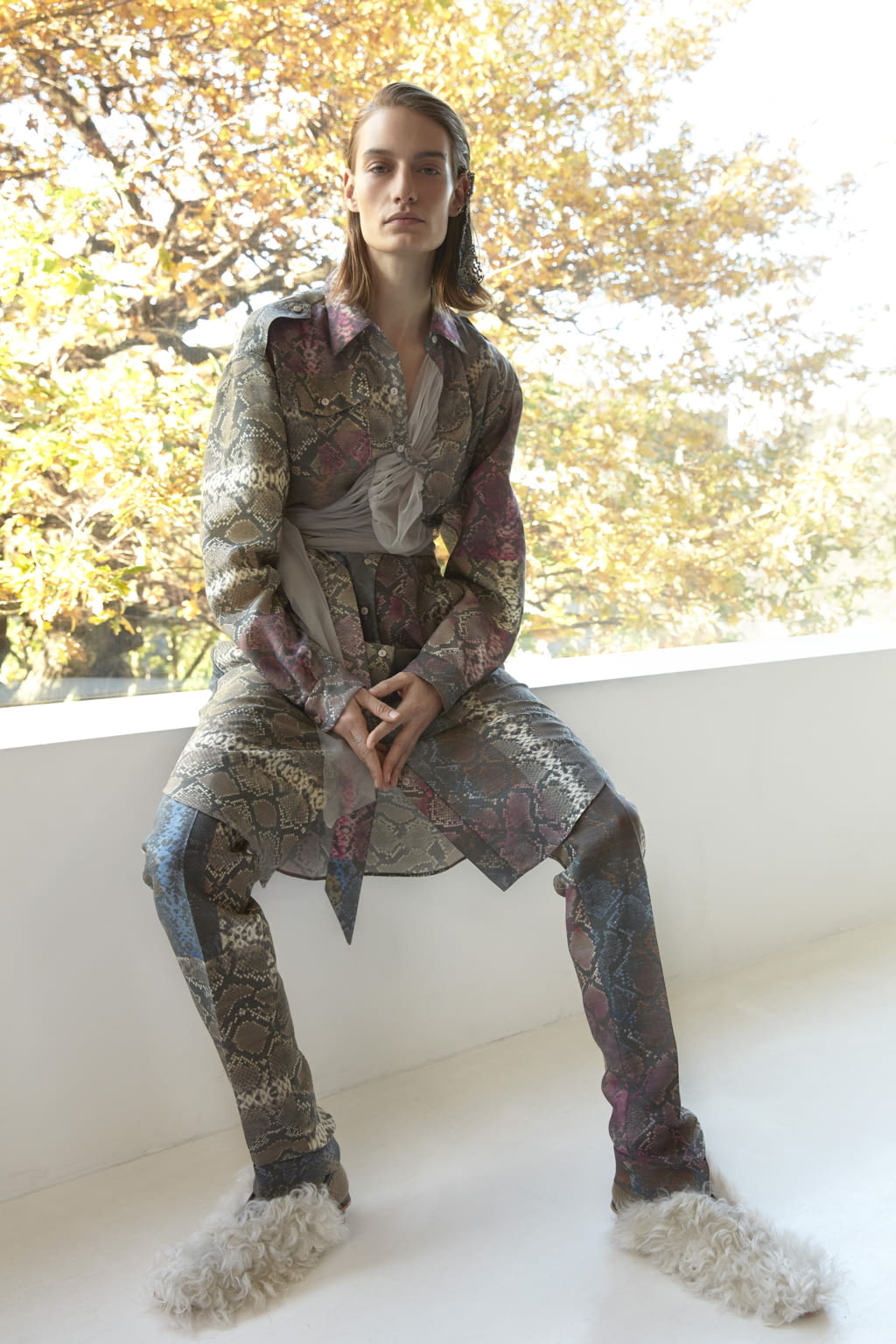 Fashion Week London Pre-Fall 2018 look 1 from the Preen by Thornton Bregazzi collection 女装
