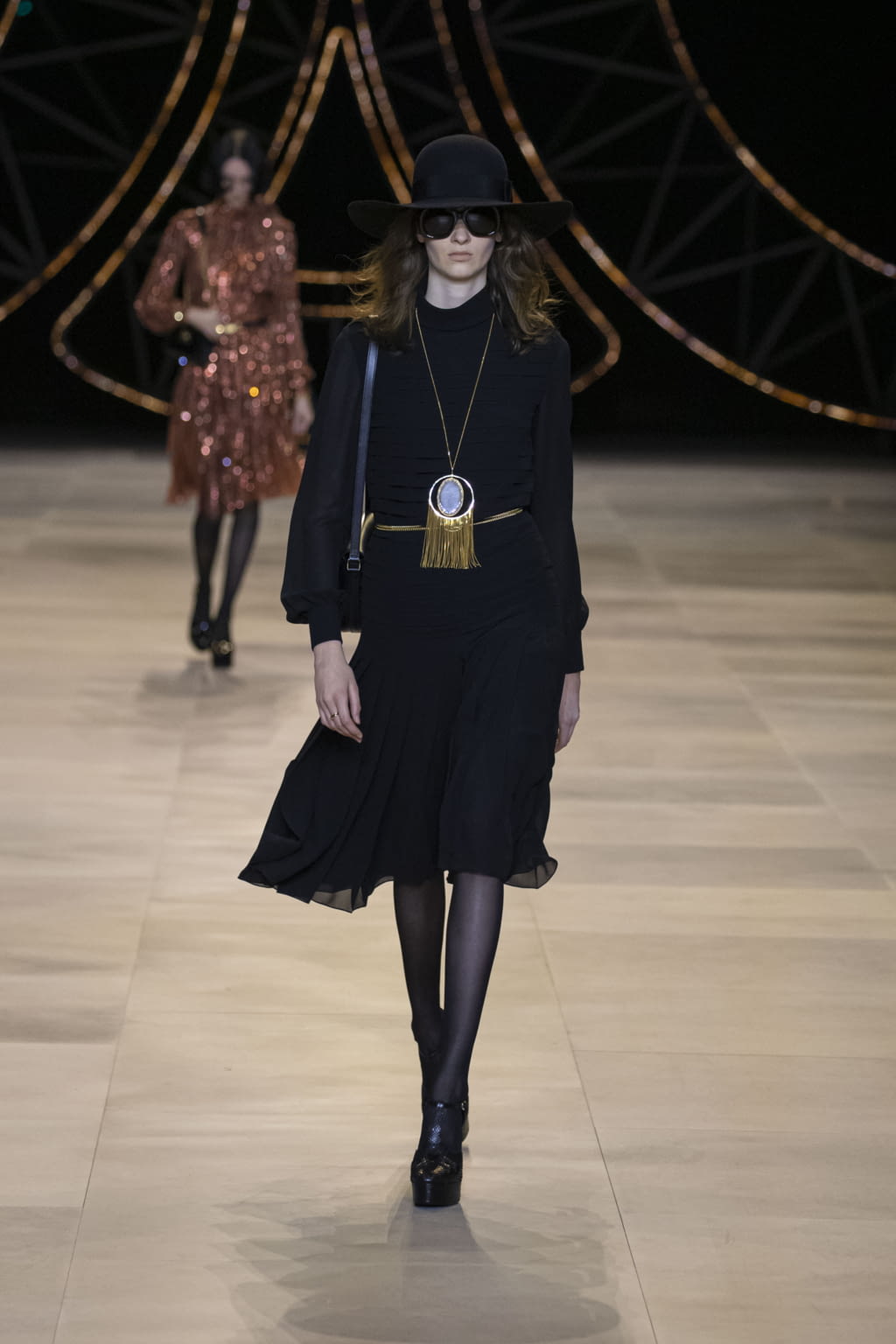 Fashion Week Paris Fall/Winter 2020 look 1 from the Celine collection womenswear