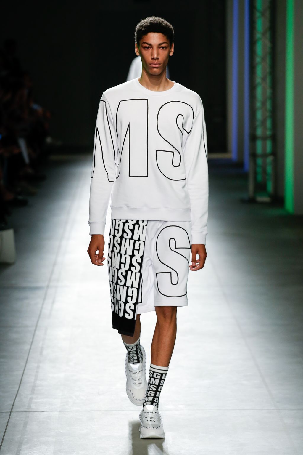 Fashion Week Milan Spring/Summer 2018 look 1 from the MSGM collection menswear