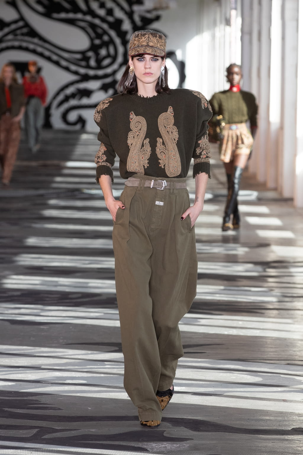 Fashion Week Milan Fall/Winter 2021 look 1 from the Etro collection womenswear