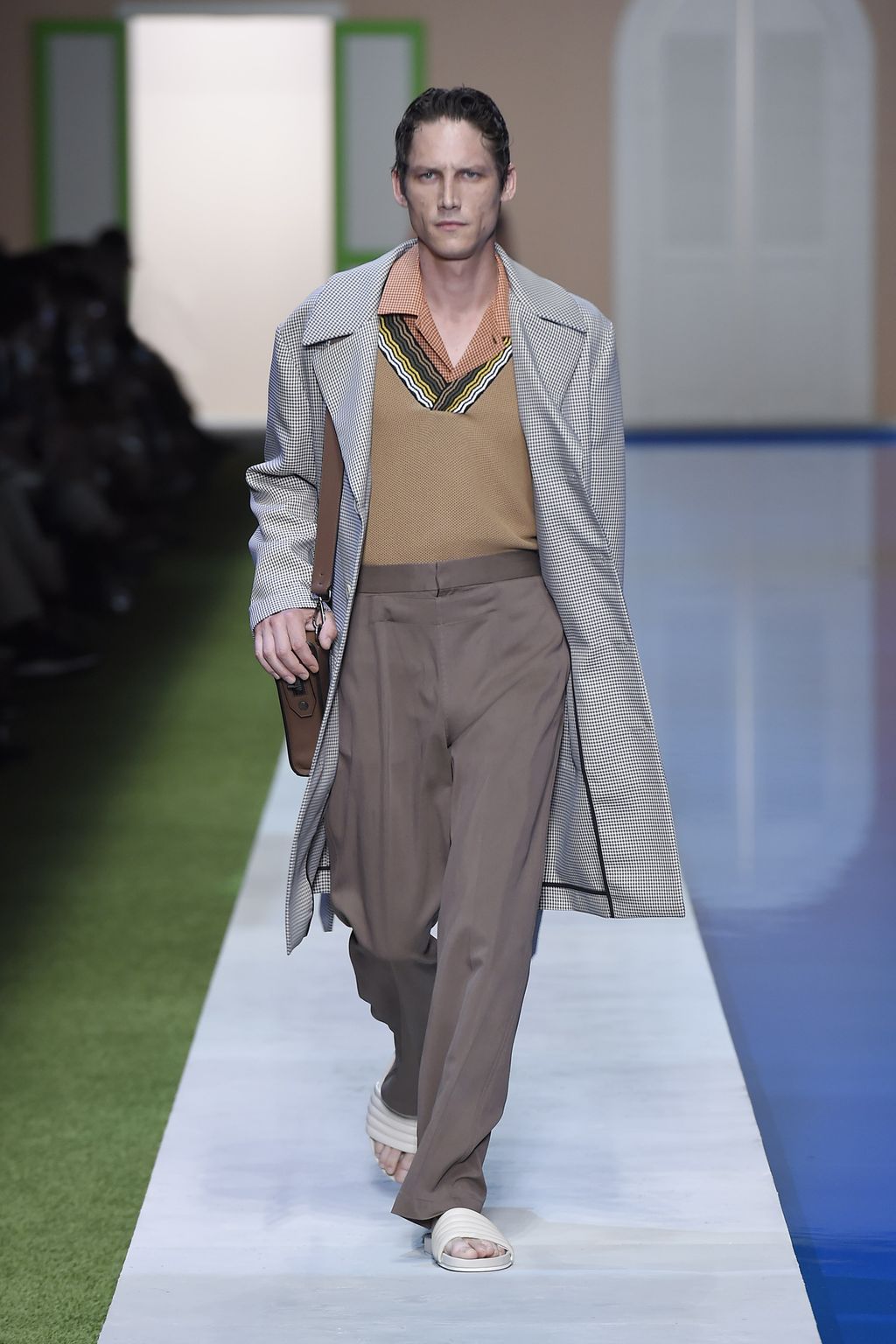 Fashion Week Milan Spring/Summer 2017 look 1 from the Fendi collection menswear