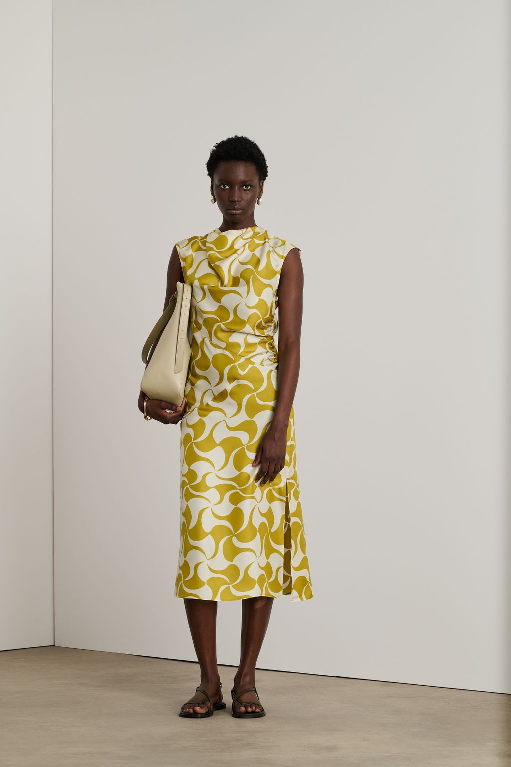 Fashion Week Paris Spring/Summer 2025 look 73 from the Soeur collection 女装