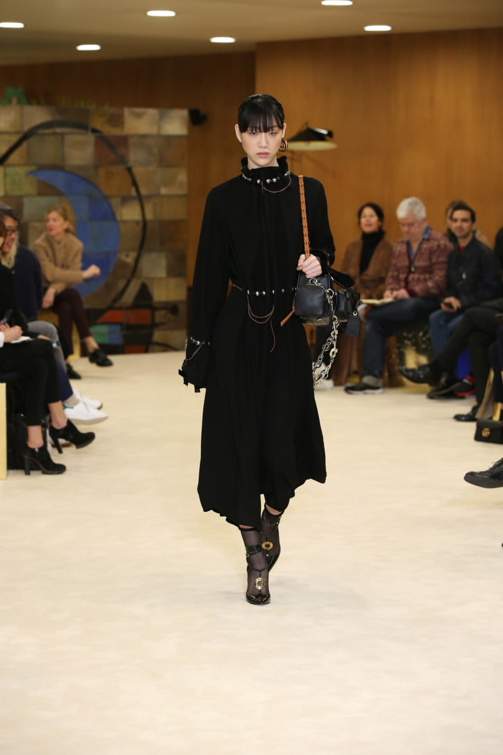 Fashion Week Paris Fall/Winter 2016 look 11 from the Loewe collection womenswear