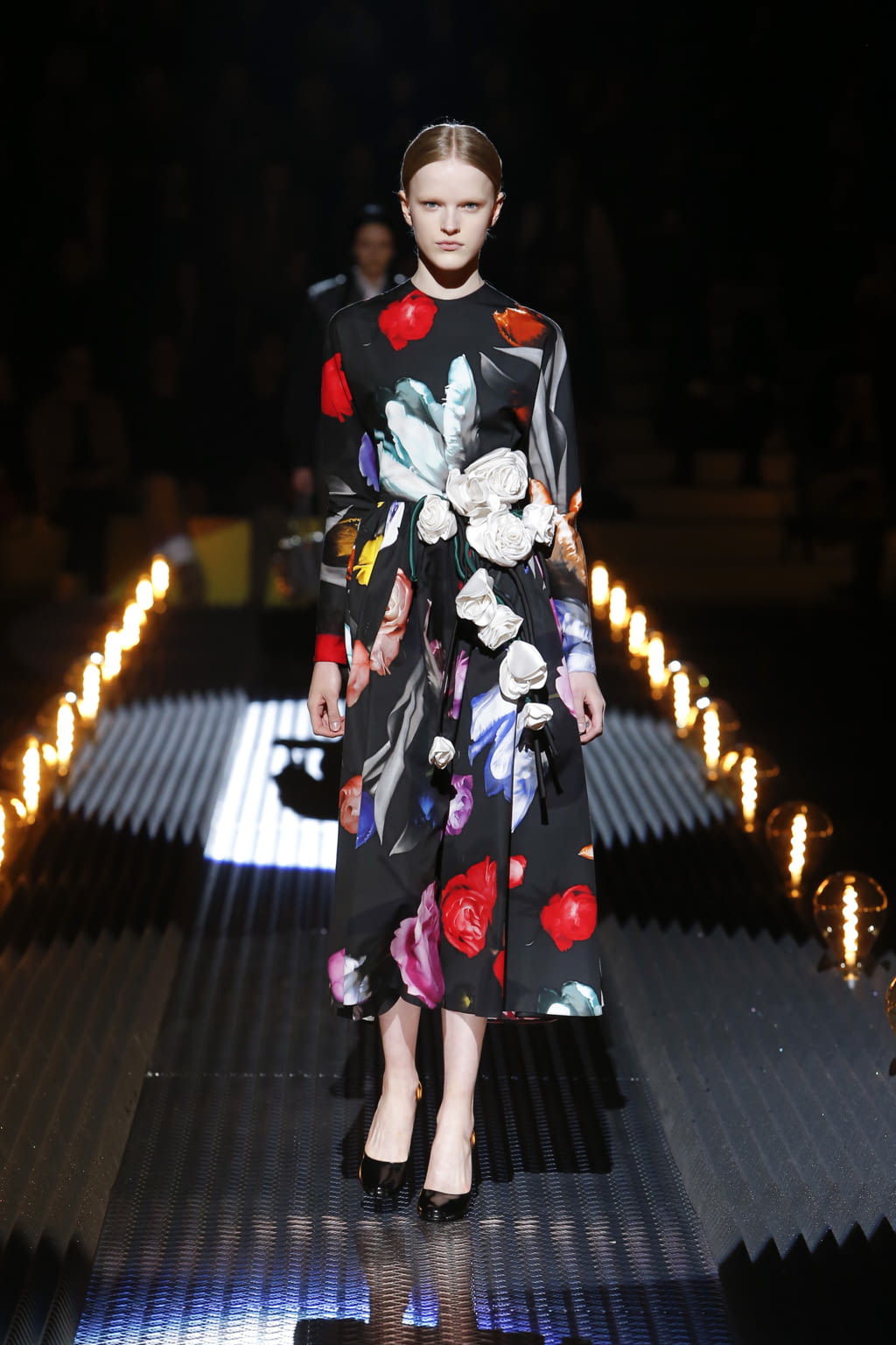 Fashion Week Milan Fall/Winter 2019 look 11 from the Prada collection 女装