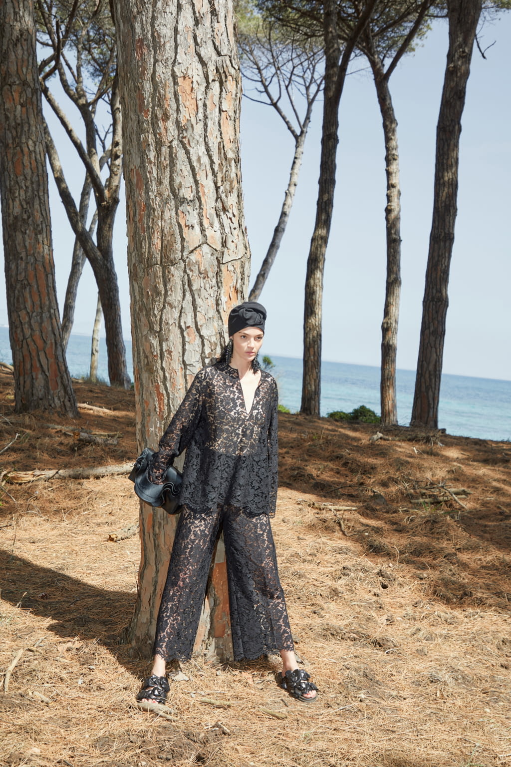 Fashion Week Paris Resort 2021 look 11 from the Valentino collection 女装