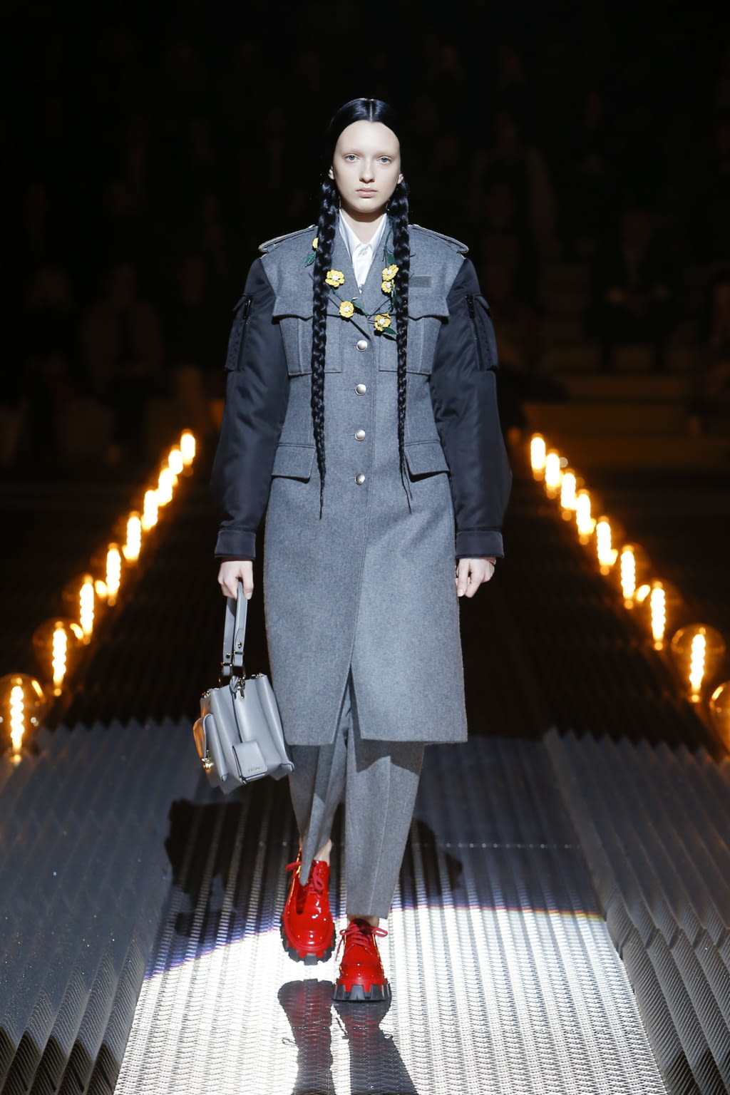 Fashion Week Milan Fall/Winter 2019 look 12 from the Prada collection 女装