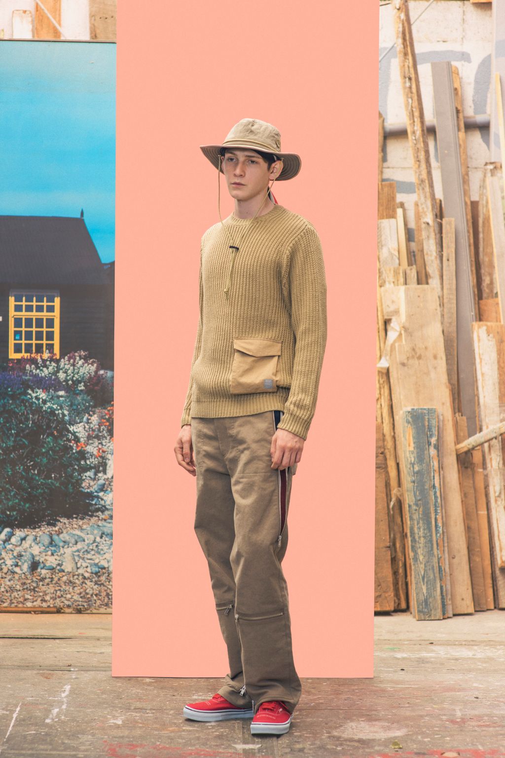 Fashion Week Paris Spring/Summer 2017 look 13 from the Undercover collection menswear