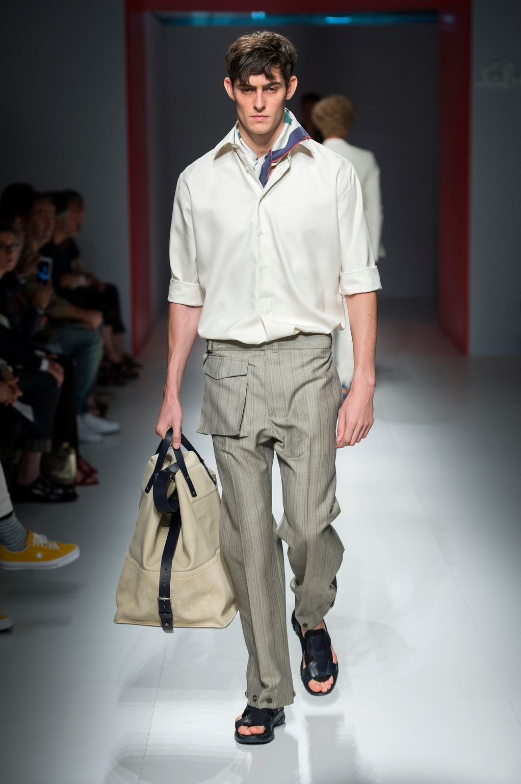 Fashion Week Milan Spring/Summer 2017 look 13 from the Ferragamo collection 男装