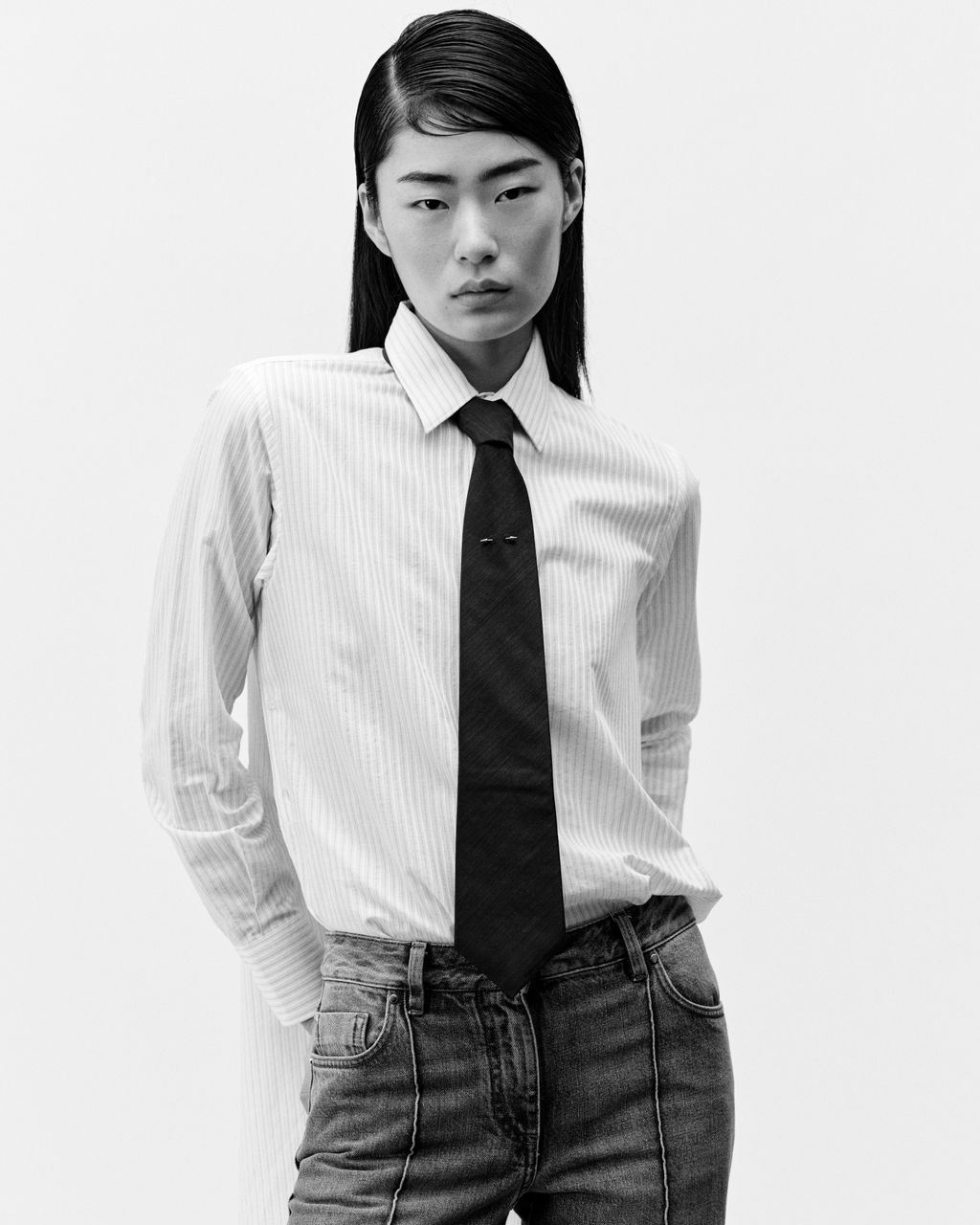 Fashion Week Paris Spring/Summer 2026 look 16 from the Barbara Bui collection 女装