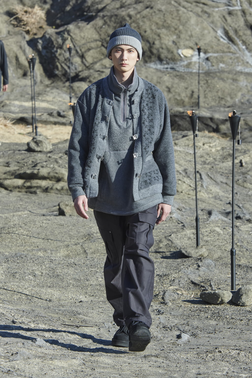 Fashion Week Paris Fall/Winter 2022 look 14 from the White Mountaineering collection 男装