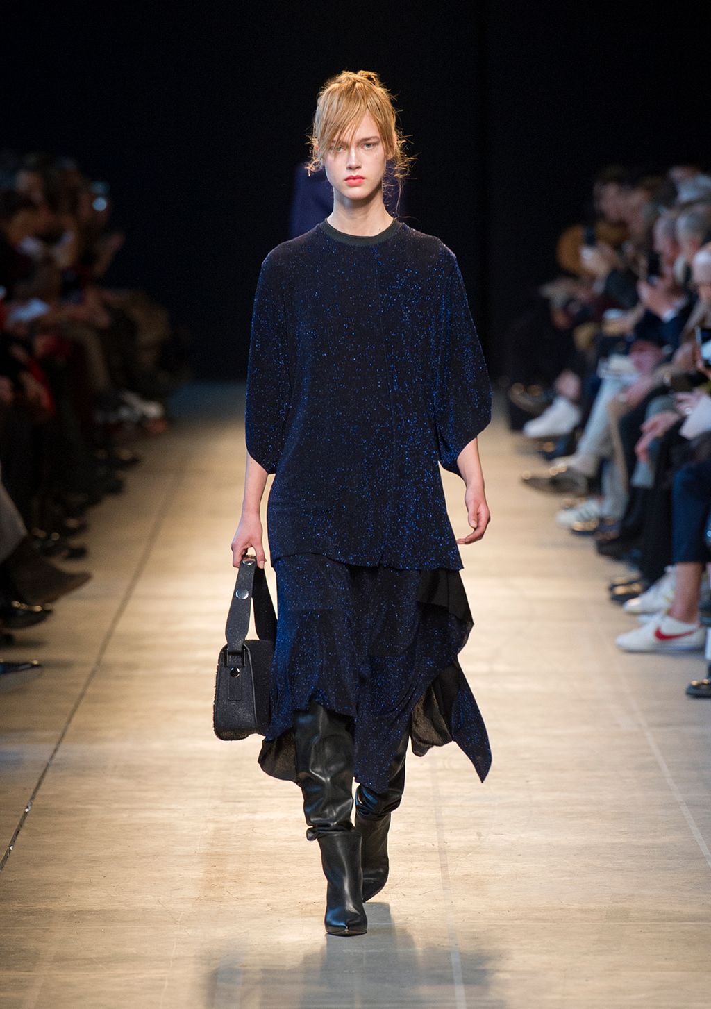 Fashion Week Milan Fall/Winter 2016 look 14 from the Costume National collection 女装