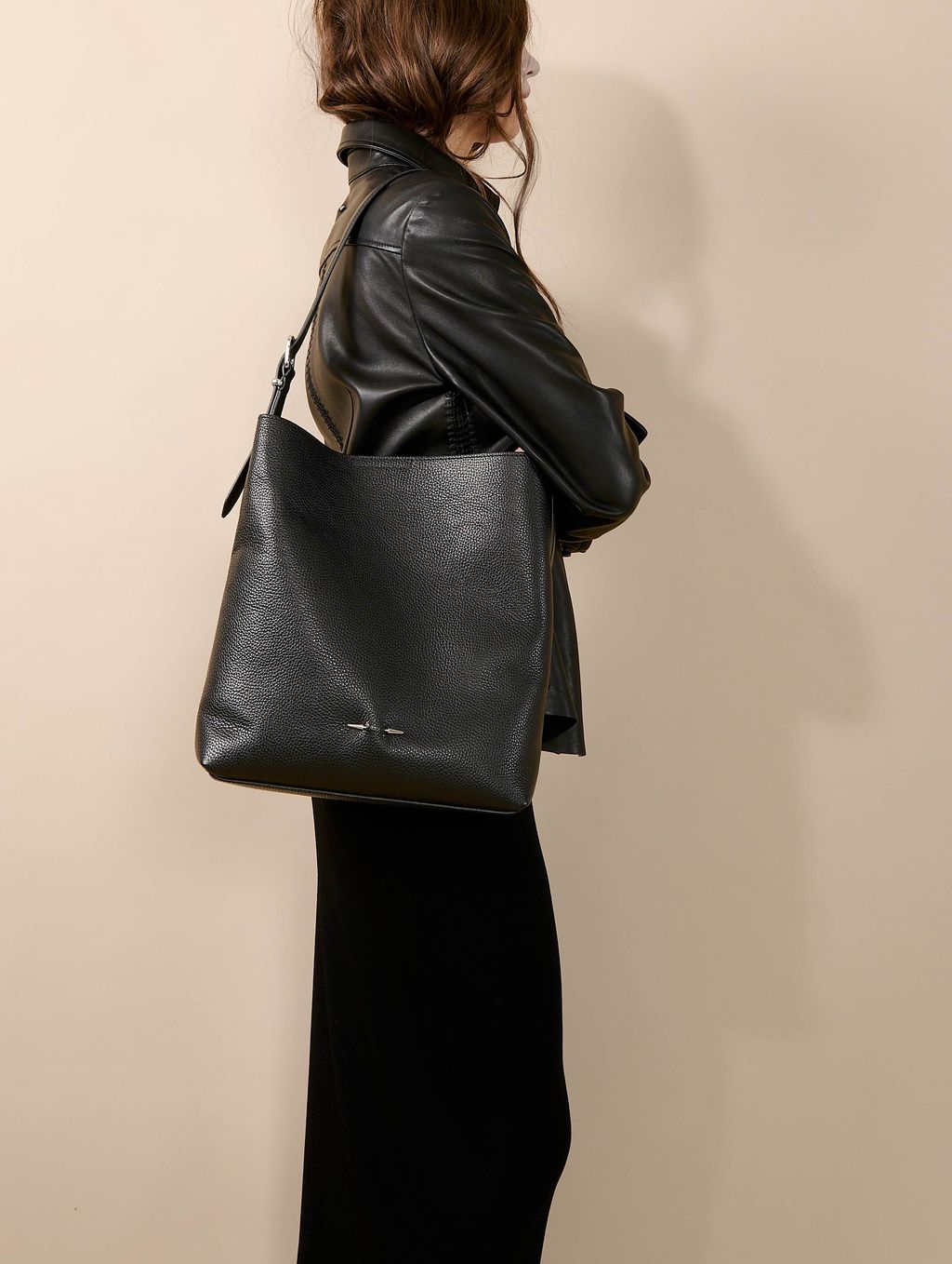 Fashion Week Paris Spring/Summer 2026 look 15 de la collection Barbara Bui womenswear accessories