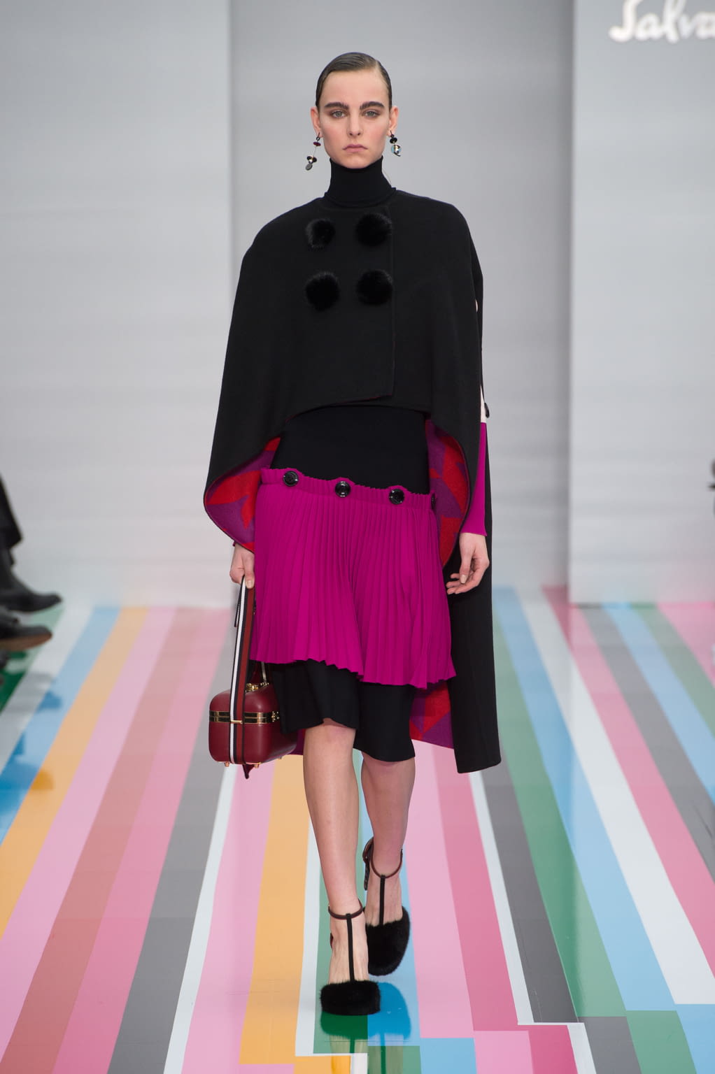 Fashion Week Milan Fall/Winter 2016 look 15 from the Ferragamo collection 女装