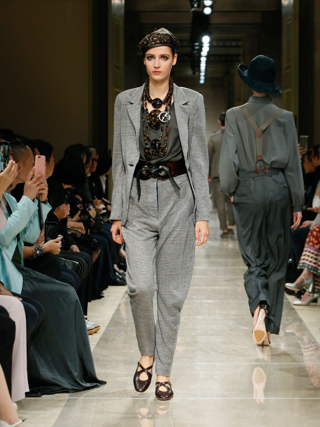 Fashion Week Milan Resort 2020 look 15 de la collection Giorgio Armani womenswear