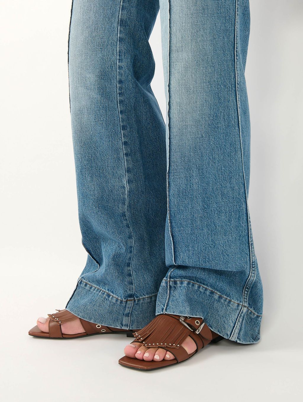 Fashion Week Paris Spring/Summer 2026 look 16 de la collection Barbara Bui womenswear accessories