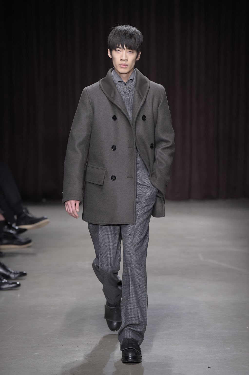 Fashion Week New York Fall/Winter 2017 look 16 from the Boss collection menswear