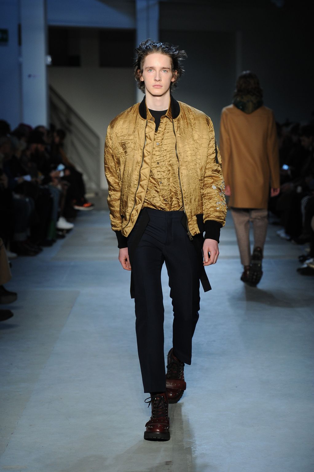 Fashion Week Milan Fall/Winter 2017 look 16 from the N°21 collection menswear