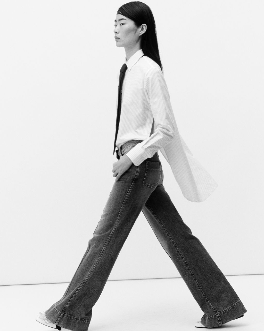 Fashion Week Paris Spring/Summer 2026 look 20 from the Barbara Bui collection womenswear