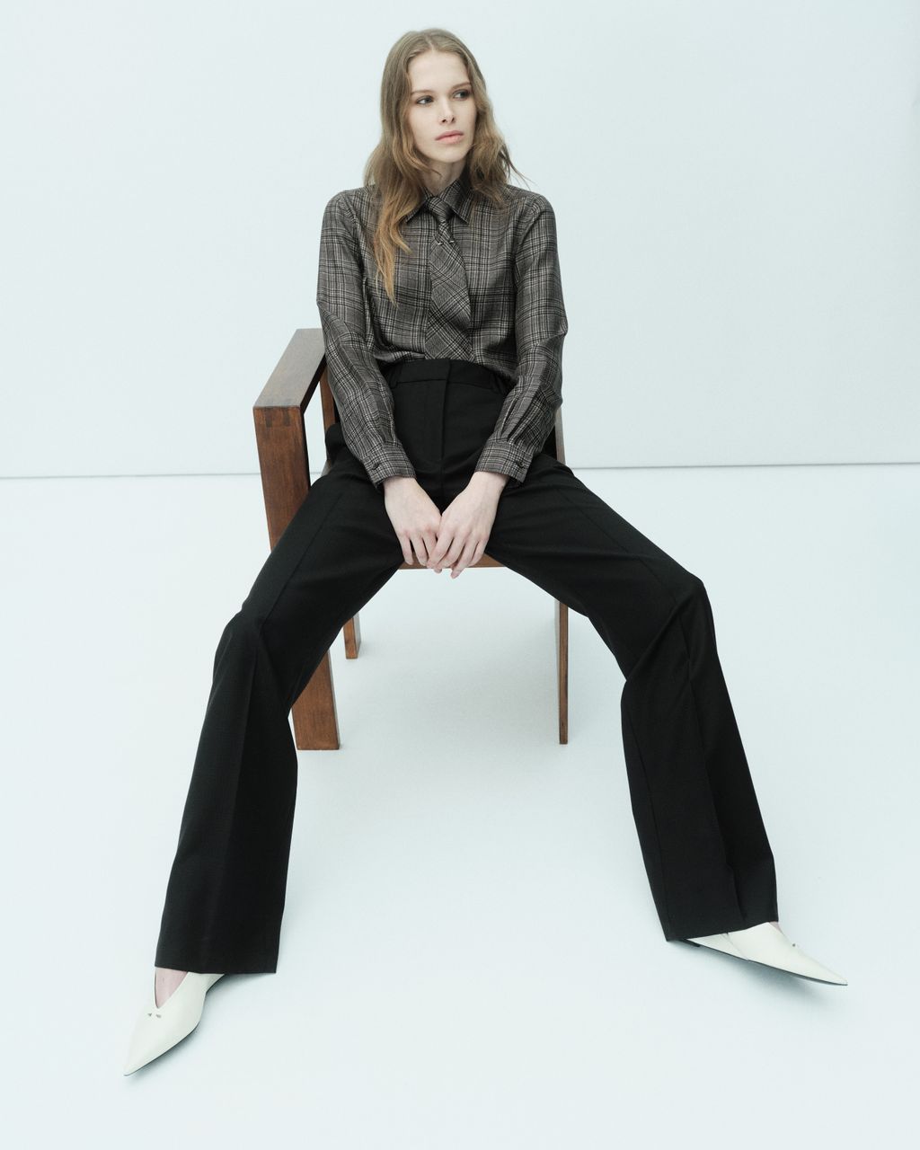 Fashion Week Paris Fall/Winter 2026 look 18 from the Barbara Bui collection womenswear