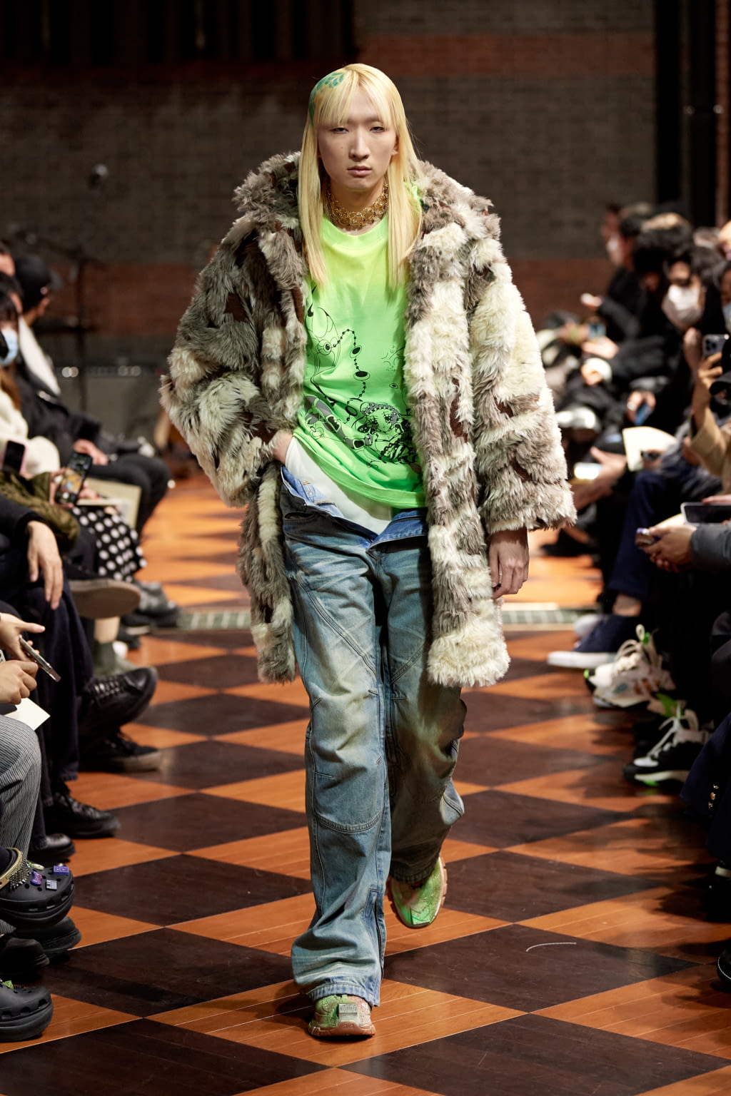 Fashion Week Paris Fall/Winter 2022 look 18 from the Sankuanz collection menswear