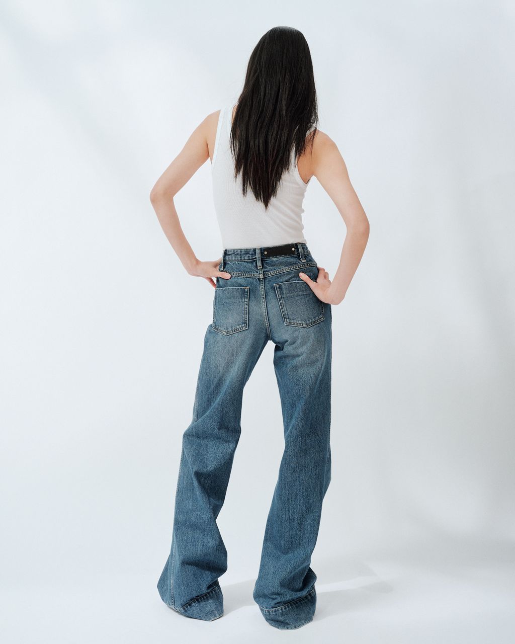 Fashion Week Paris Spring/Summer 2025 look 18 from the Barbara Bui collection womenswear