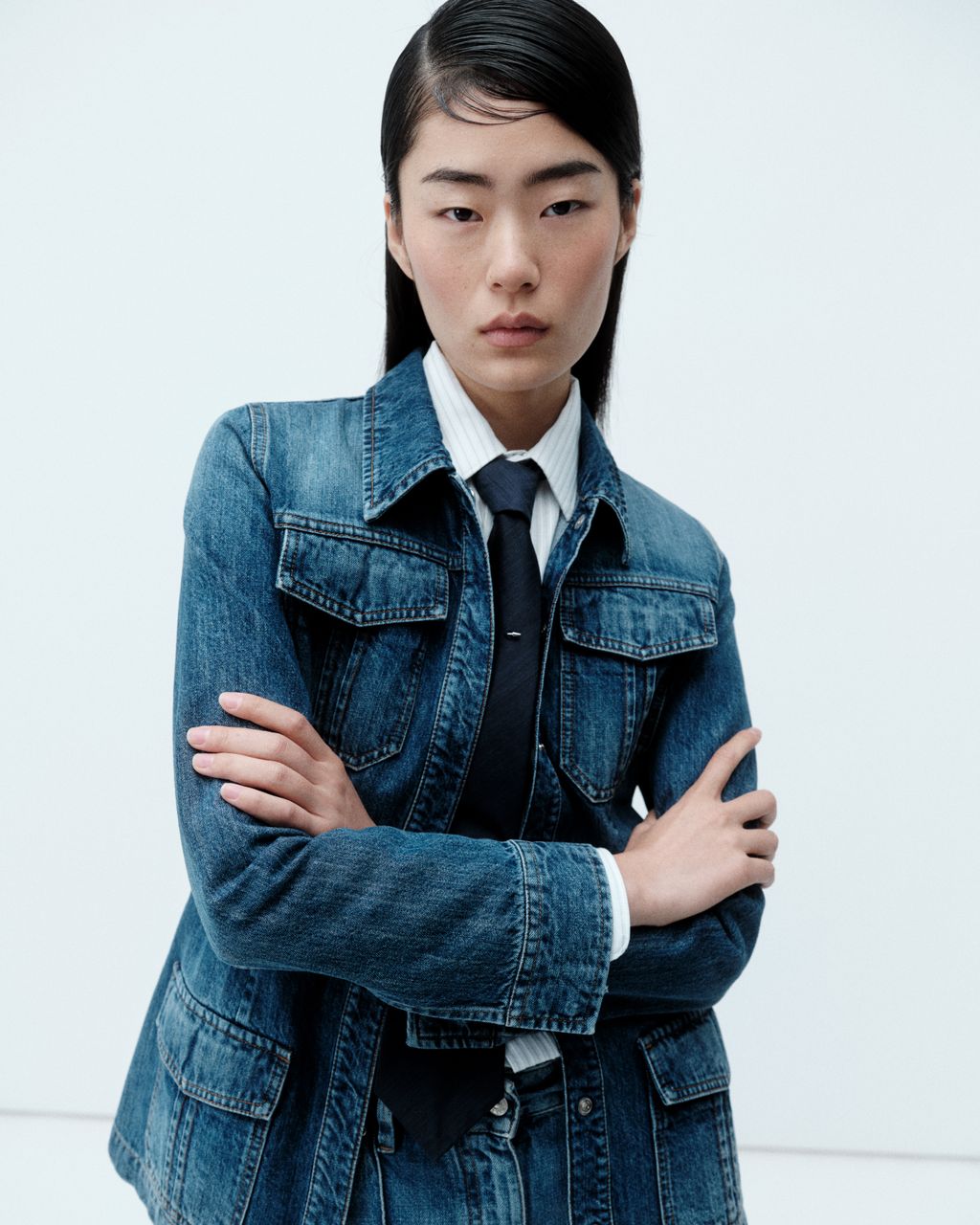 Fashion Week Paris Spring/Summer 2026 look 21 from the Barbara Bui collection womenswear