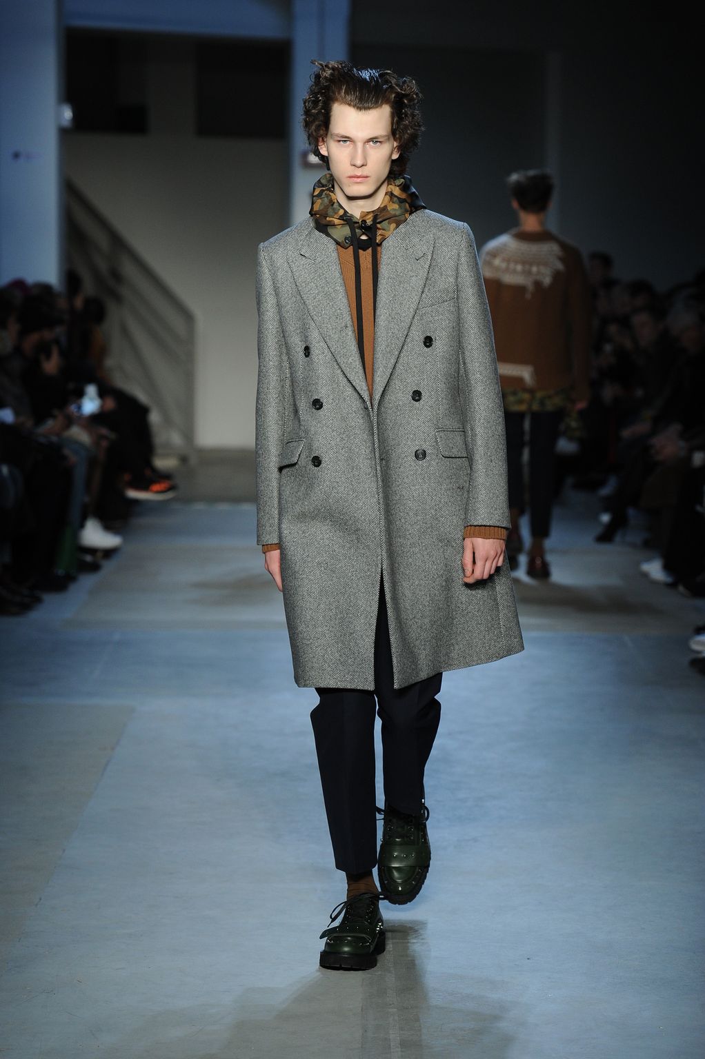 Fashion Week Milan Fall/Winter 2017 look 18 from the N°21 collection menswear