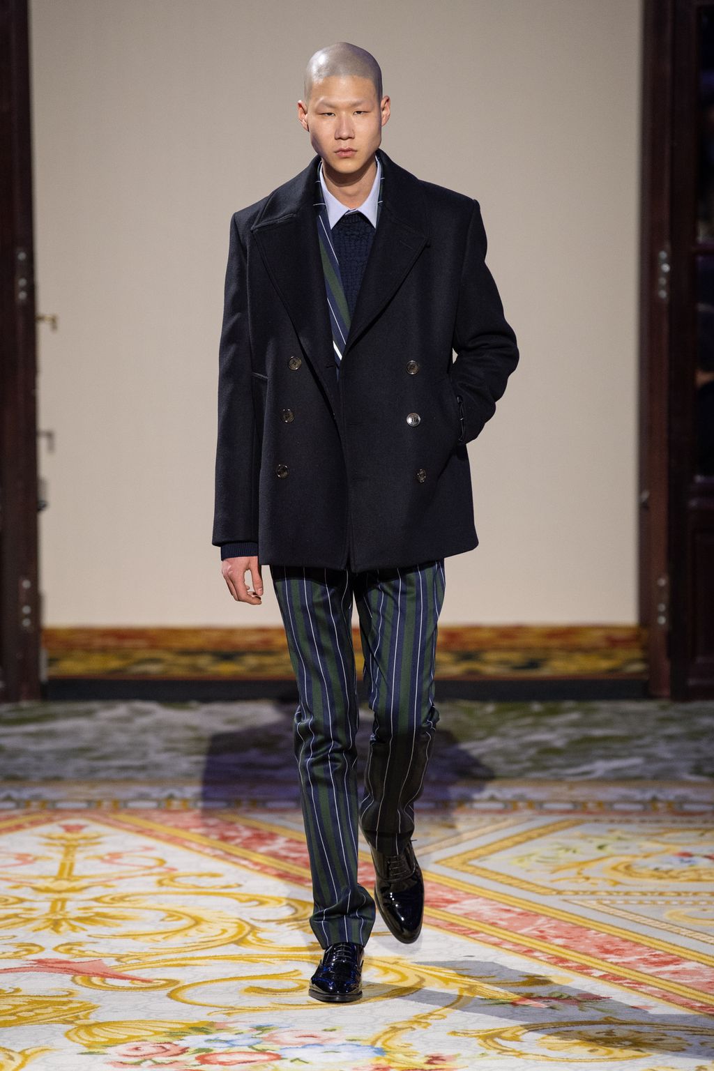 Fashion Week Paris Fall/Winter 2020 look 18 from the Redemption collection 女装